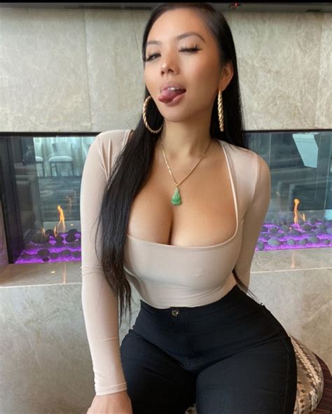 Thathoneydip Asian Gamer With Big Tits And Huge Ass Thick Onlyfans Sex Brown Eyes Xxx Athletic Body