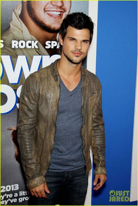 Taylor Lautner And Alexander Ludwig Grown Ups 2 Nyc Premiere Photo