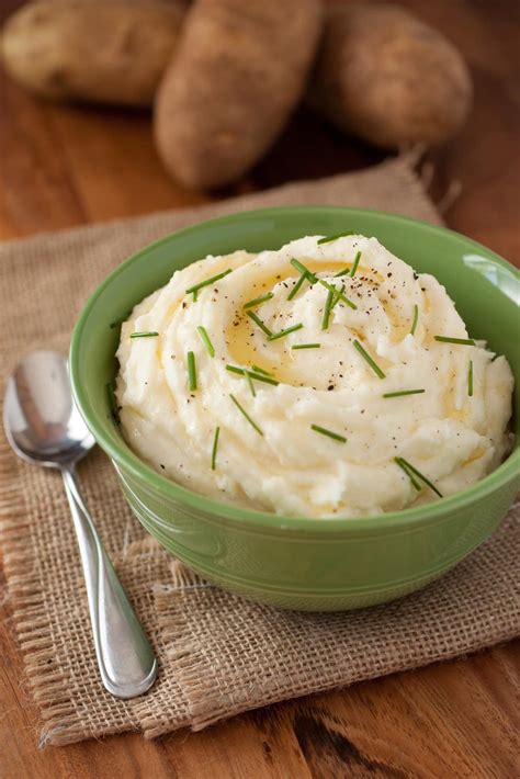 The best potatoes for making mashed potatoes are starchier potatoes like russet or yukon gold. Mom's Mashed Potatoes - Cooking Classy