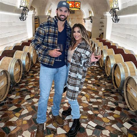 jessie james decker posts nude photo of husband on his 35th birthday