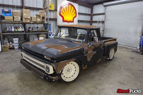 Motogurumag.com is an online resource with guides & diagrams for all kinds of vehicles. PAINLESS Wire Harness Install! Rewiring Our 1965 Chevy C10 | Street Trucks
