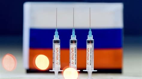 У Србији почиње вакцинација здравствених радника вакцином Спутњик V ...