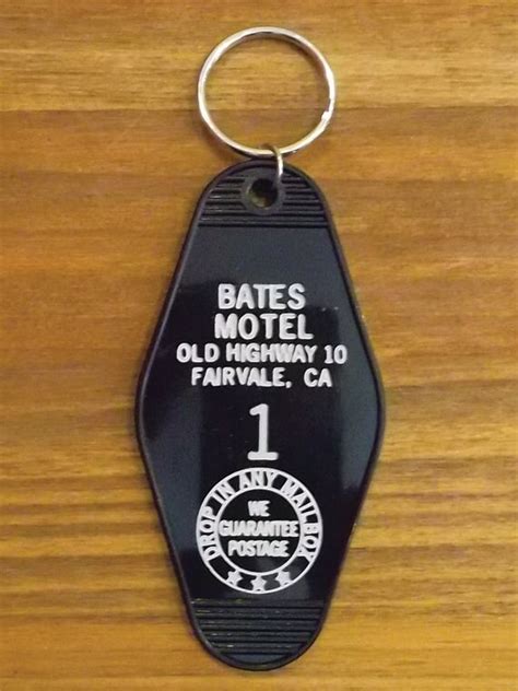 Bates Motel Vintage Style Psycho Keychain By Rosendaleretro