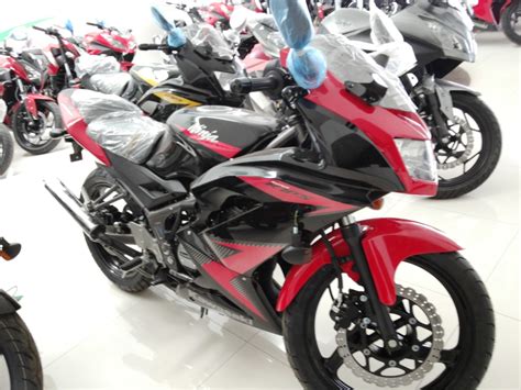 Find almost anything for sale in malaysia on mudah.my, malaysia's largest marketplace. Ninja R Warna Hijau Keluaran 2014 : Terjual Ninja Rr 150 ...