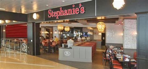 Where to Eat at Boston Logan International Airport (BOS) - Eater Boston