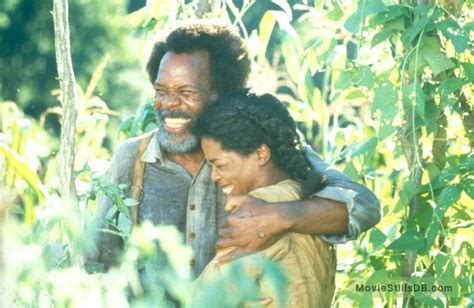 Beloved Publicity Still Of Danny Glover And Oprah Winfrey