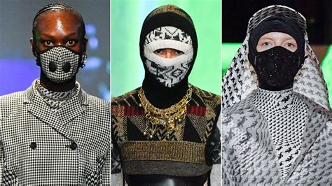 Paris Fashion Week Facemasks On Show Amid Coronavirus Concern Bbc News