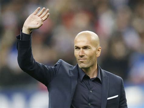 zinedine zidane es el nuevo entrenador del real madrid