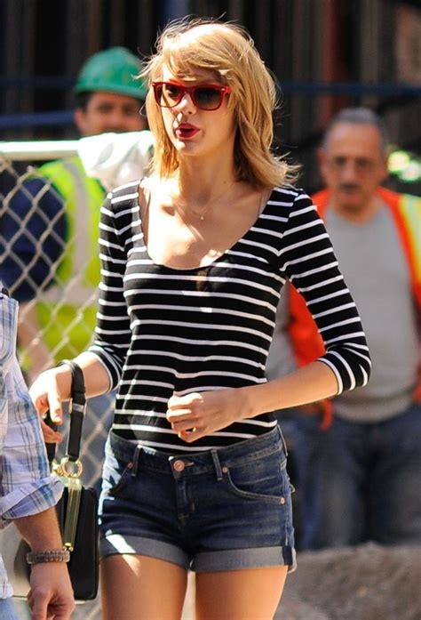 Taylor Swift Taylor Swift Out With A Friend In New York Zimbio