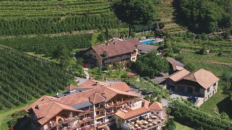 St Kassian Lagundo Algund • Holidaycheck Südtirol Italien