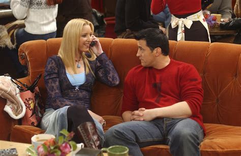 Friends The Real Reason Why Joey And Phoebe Didnt End Up Together