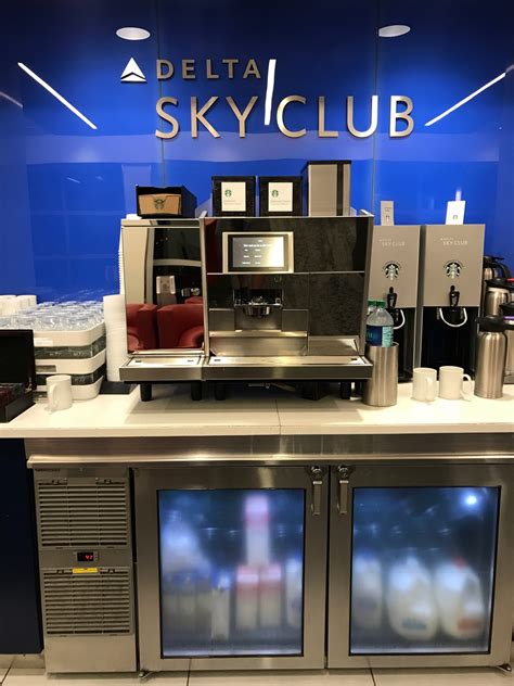 Jfk Delta Air Lines Delta Sky Club Reviews And Photos Terminal 4