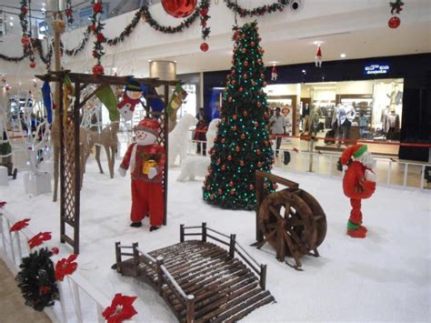 Christmas Decor At Phoenix Marketcity Bangalore Photos Pics 229434