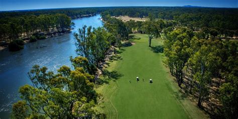 The Murray Rivers Top 6 Golf Courses Hotelscombined The Murray River