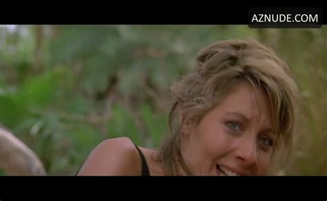 Linda Kozlowski Thong Scene In Crocodile Dundee Aznude