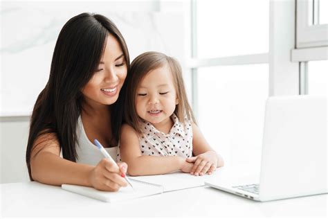 marketing to millennial moms a guide for content marketers