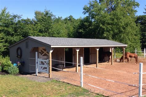 Post And Beam Horse Barns Run In Shed Row Rancher With Overhang