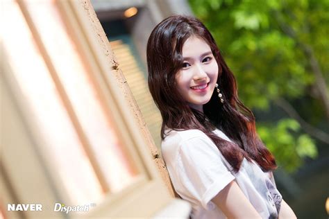 sana yes or yes mv shooting by naver x dispatch twice jyp ent photo 41656596 fanpop