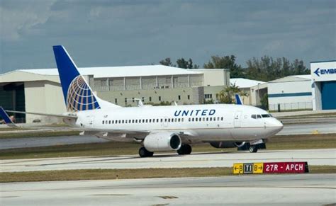 United Airlines Extends Cancellations Of Boeing 737 Max Flights