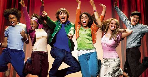 The High School Musical Cast Including Zac Efron Is Reuniting For