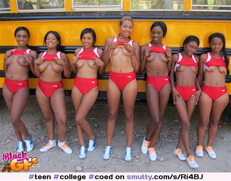 Teencollegecoedebonyblackteenschooseoneathletetoplesstopsup