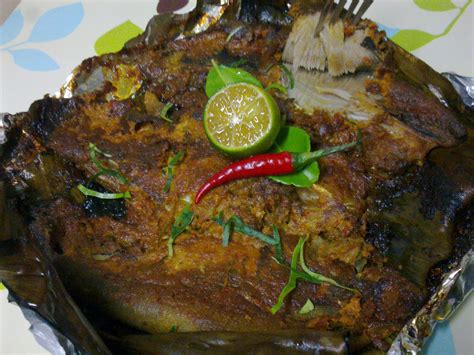 Resepi ikan bakar sedap dan mudah untuk dibuat di rumah. Diari Zaliedana..: Resepi Ikan Pari Bakar Ala Nyonya..