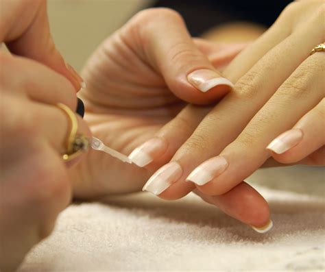 how much does it cost to become a nail technician infolearners