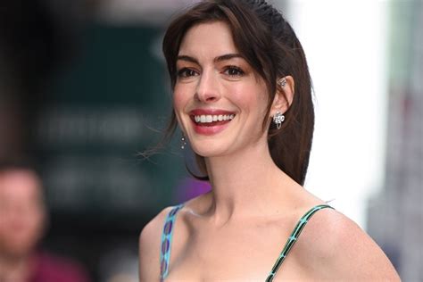 Why Do People Hate Anne Hathaway Theory Explained