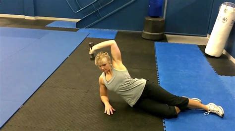 Side Leaning Triceps Extension - YouTube