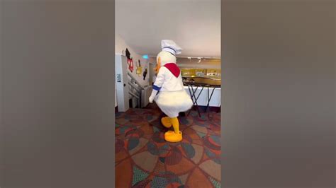 I Saw Donald Duck Twerk At Disney World Youtube