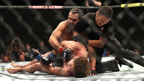 Jorge Masvidal Records Fastest Knockout In Ufc History With Flying Knee