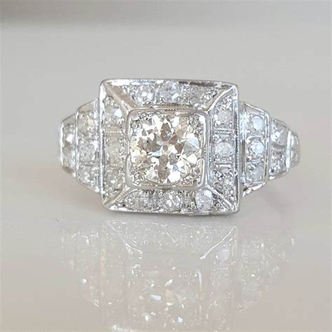 25 Vintage Style Engagement Ring Designs Trends Models Design