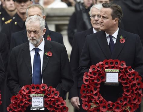 Remembrance Sunday Queen To Lead Wreath Laying Tribute In Honour Of War Dead