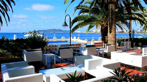 Guests at hotel nautico ebeso can enjoy different dining options available at the snack bar. Nautico Ebeso Modern Hotel in Ibiza - Ibizadvisor.net