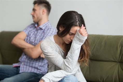 Experts Claim These 11 Toxic Behaviors Prove Your Partner Is Abusive