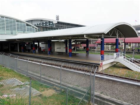 (bagaimana untuk pergi dari kl sentral station ke tbs stesen bas. Tasik Selatan LRT Station - klia2.info