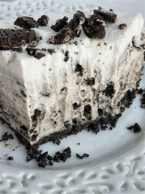 For those of you having trouble with the pudding layer, make sure you do not make the pudding per the directions on the box. {no bake} Triple Layer Oreo Pudding Pie - Together as Family