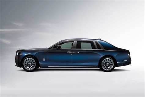 Blue Rolls Royce Phantom Sedan Hd Wallpaper Wallpaper Flare