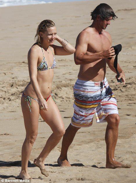 Romance Heats Up For Kate Hudson And Australian Golfer Adam Scott In