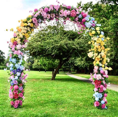 What Do You Need To Know About Renting A Flower Wall Picture Blast