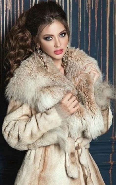 Pin By Furnatic On F 1b Fur Fashion Fabulous Furs Fashion