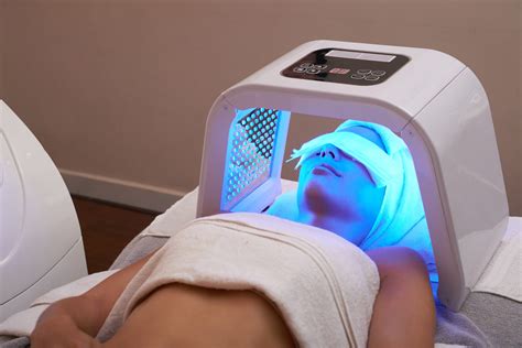 Led Light Therapy Benefits Side Effects And Process Lovoir Beauty
