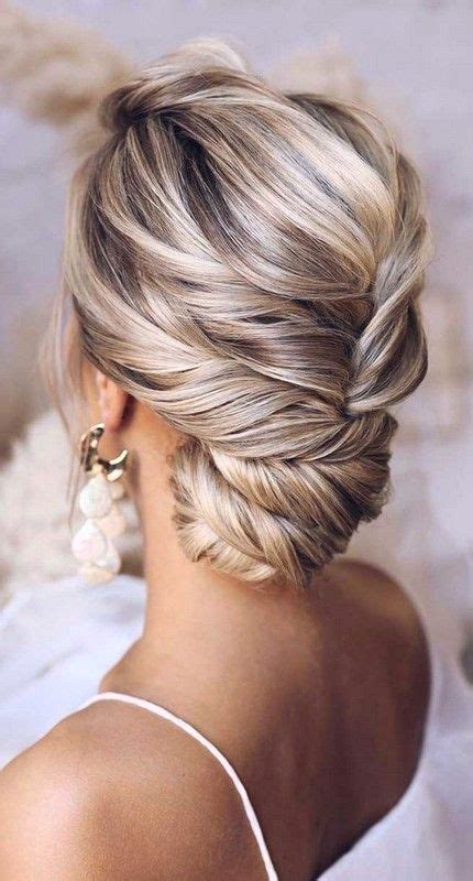 50 Chic Wedding Hair Updos For Elegant Brides Wedding Hairstyles