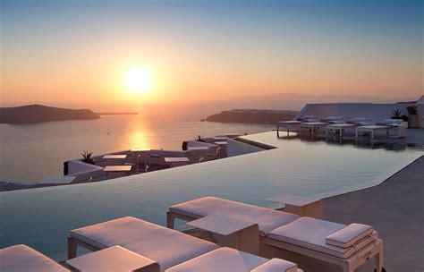 Grace Hotel Santorini Greece Luxury Hotel Review By Travelplusstyle