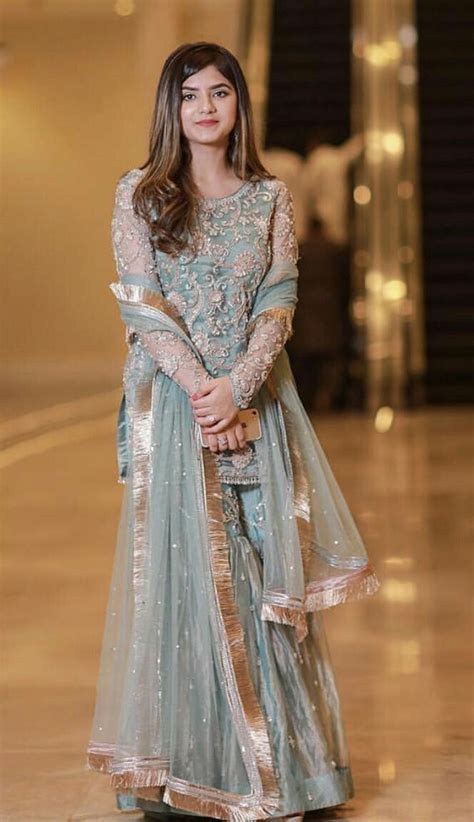 most gorgeous pakistani actresses bridal look up wedding dresses pakistani bridal dresses