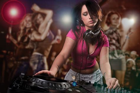 Girl Dj Wallpaper Hd 79 Images