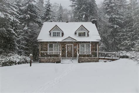 5 Tips For Buying A House During Winter