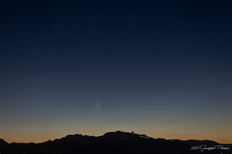 La Cometa C2020 F3 Fotografata Questa Mattina Nel Bellissimo Scatto Di