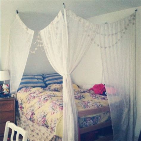 Summer Break Is The Perfect Time To Put Together Your Dream Dorm Room Dorm Canopy Dorm