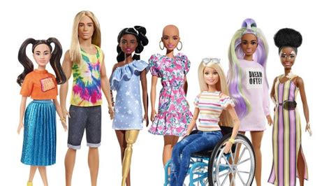 Barbie Chauve Et Ken Aux Cheveux Longs Mattel Va Lancer De Nouveaux